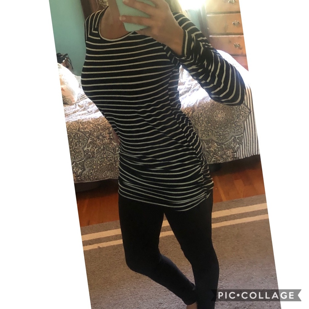 Long sleeve black and white striped tunic top